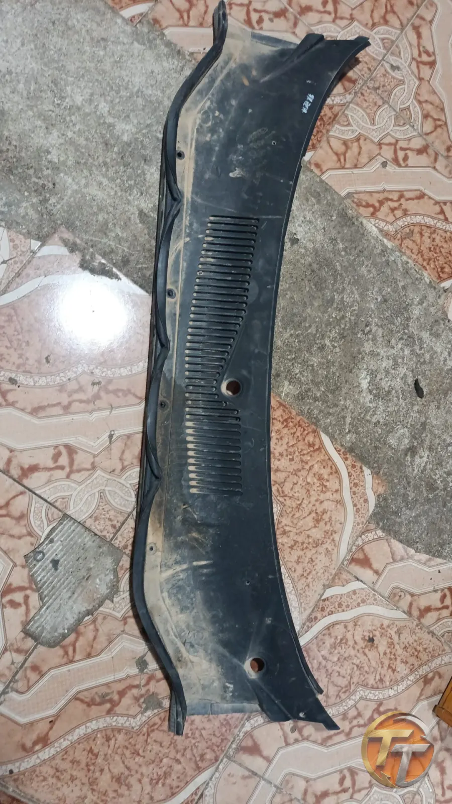 Albea ön cam ızgarası