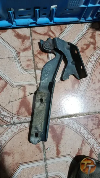 Fiat albea kaput menteşesi