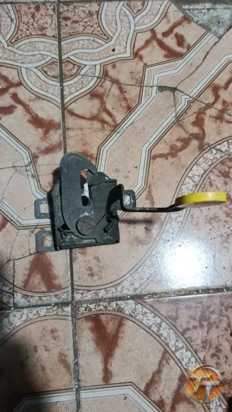 Fiat Doblo 4 kaput kilidi
