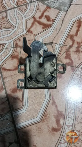 Fiat Fiorino kaput kilidi