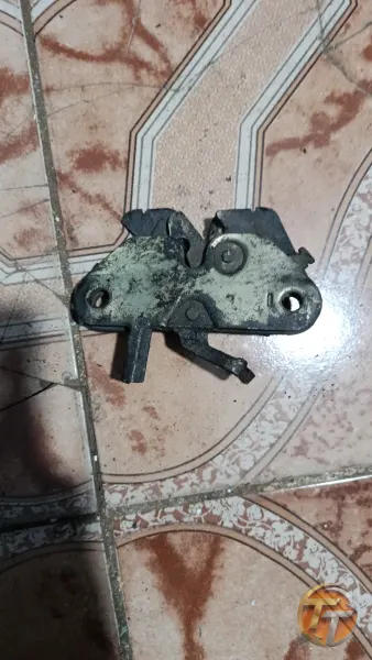 Reno kango kaput kilidi