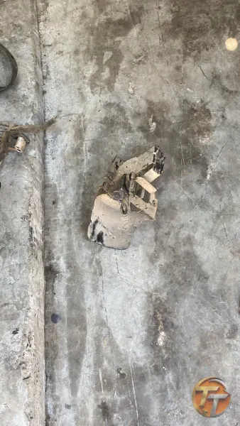 Dokker direksiyon pompa ayak saçı