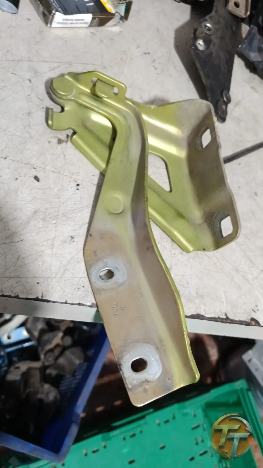 Fiat Fiorino kaput menteşesi