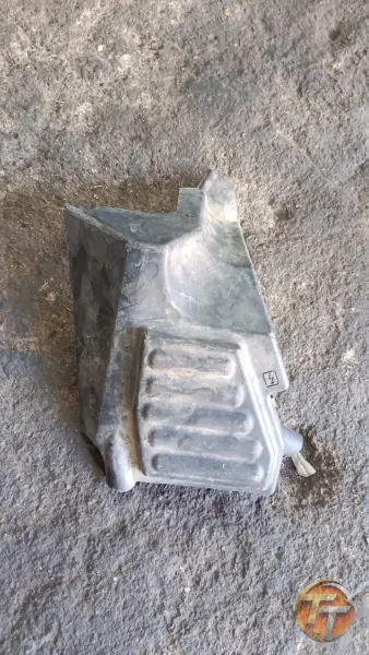 Renault kango sıgorta kutusu kapağı