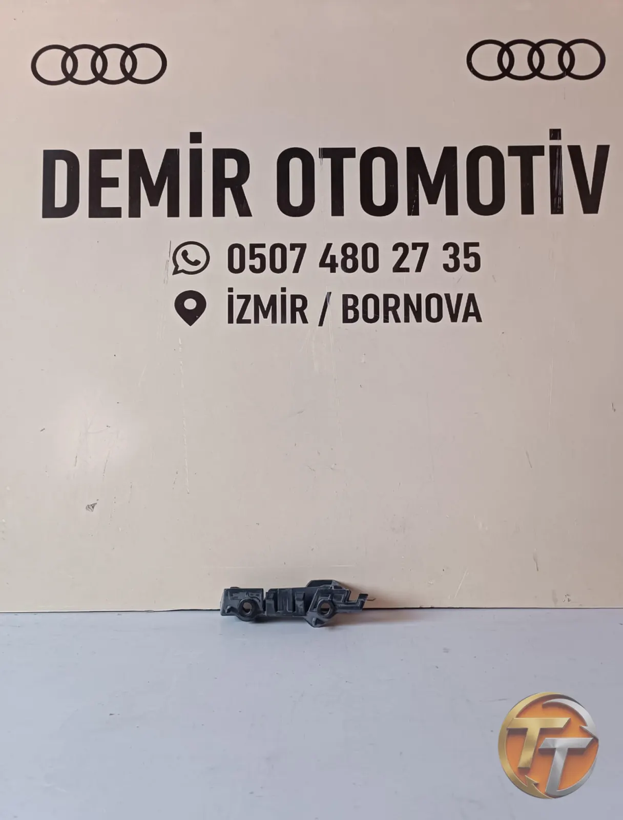 AUDİ A4 2008-2014 ÖN SAĞ TAMPON BRAKETİ SIFIR ORJİNAL 8K0807284
