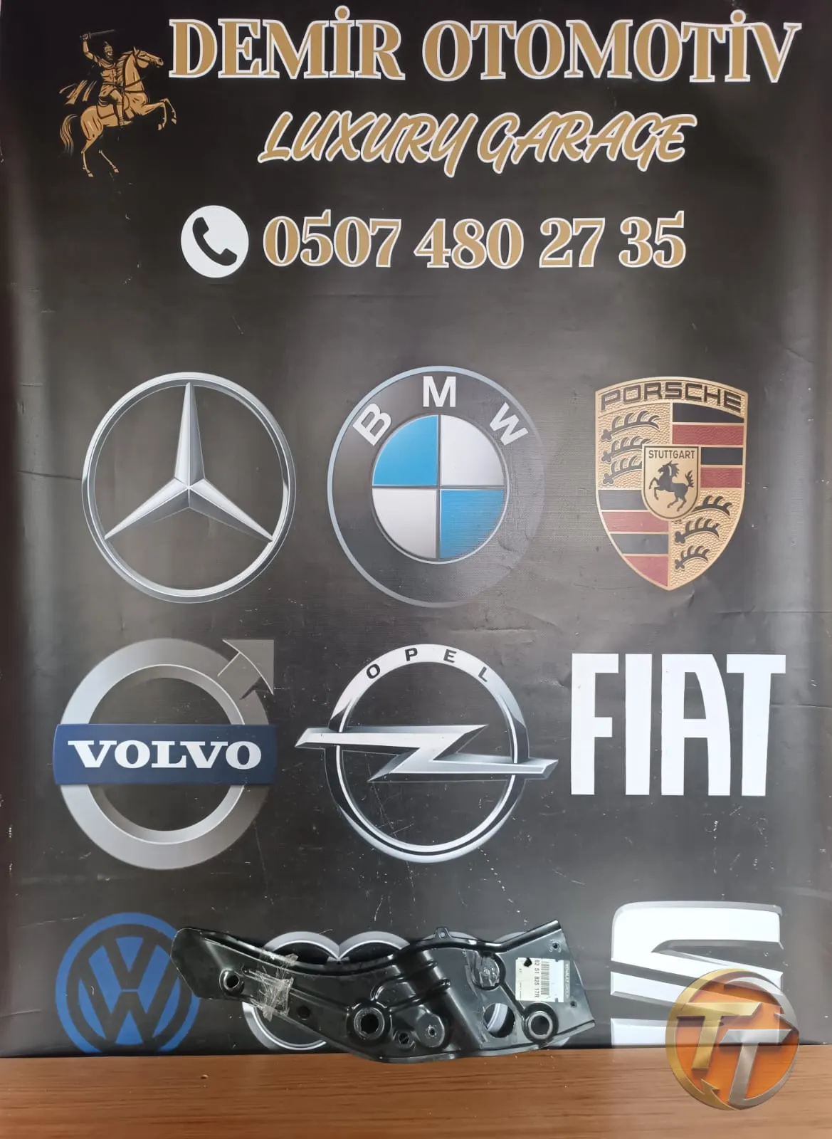 DACİA DUSTER 2024 SAĞ FAR YUVA SACI SIFIR ORJİNAL 625182517R