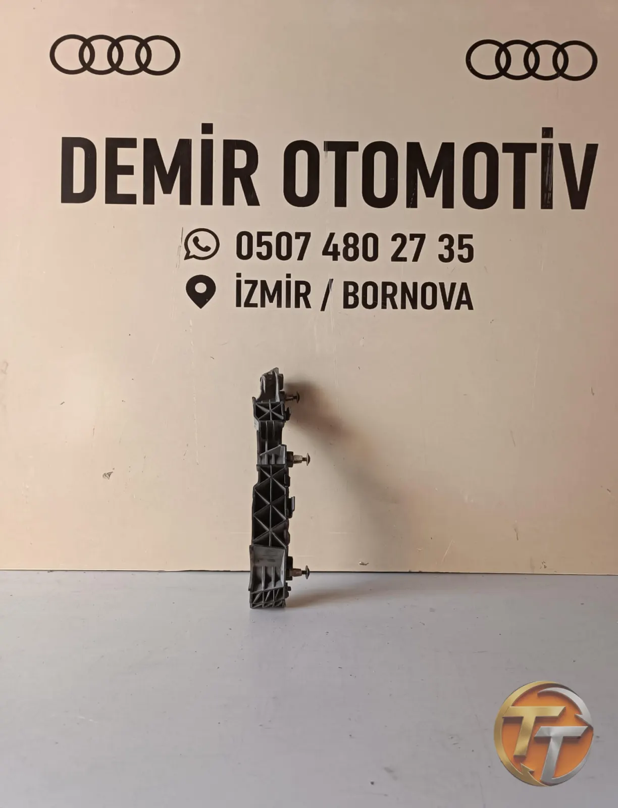 KİA STONİC 2017-2024 SAĞ ÖN TAMPON BRAKETİ ORJİNAL 86514-H8400