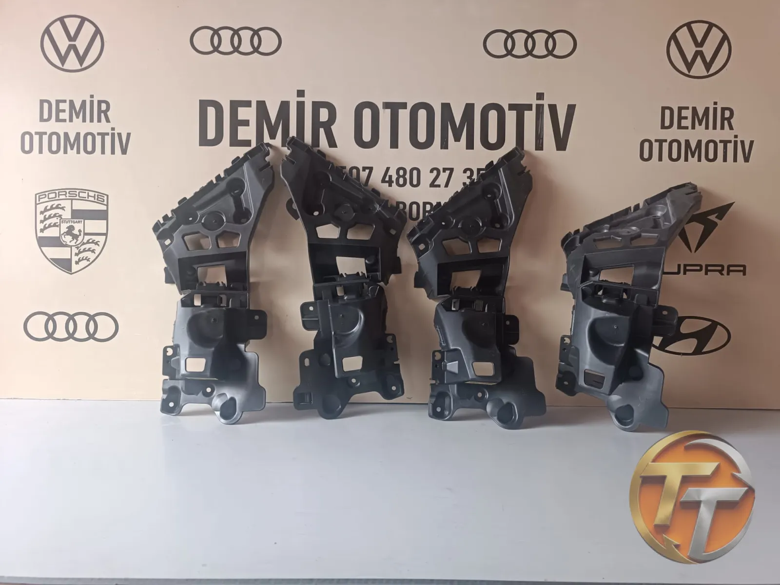 RENAULT CLİO 4 SAĞ SOL ARKA TAMPON BRAKETİ SIFIR ORJİNAL 850446420R 850456409R