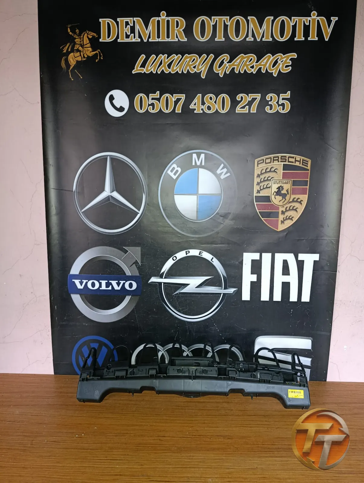 RENAULT CLİO 4 SW ARKA TAMPON ORTA BRAKETİ SIFIR ORJİNAL 850427014R