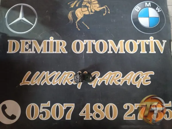 RENAULT CLİO 5 SAĞ ARKA ALT KAPI MENTEŞESİ SIFIR ORİJİNAL 804000378R