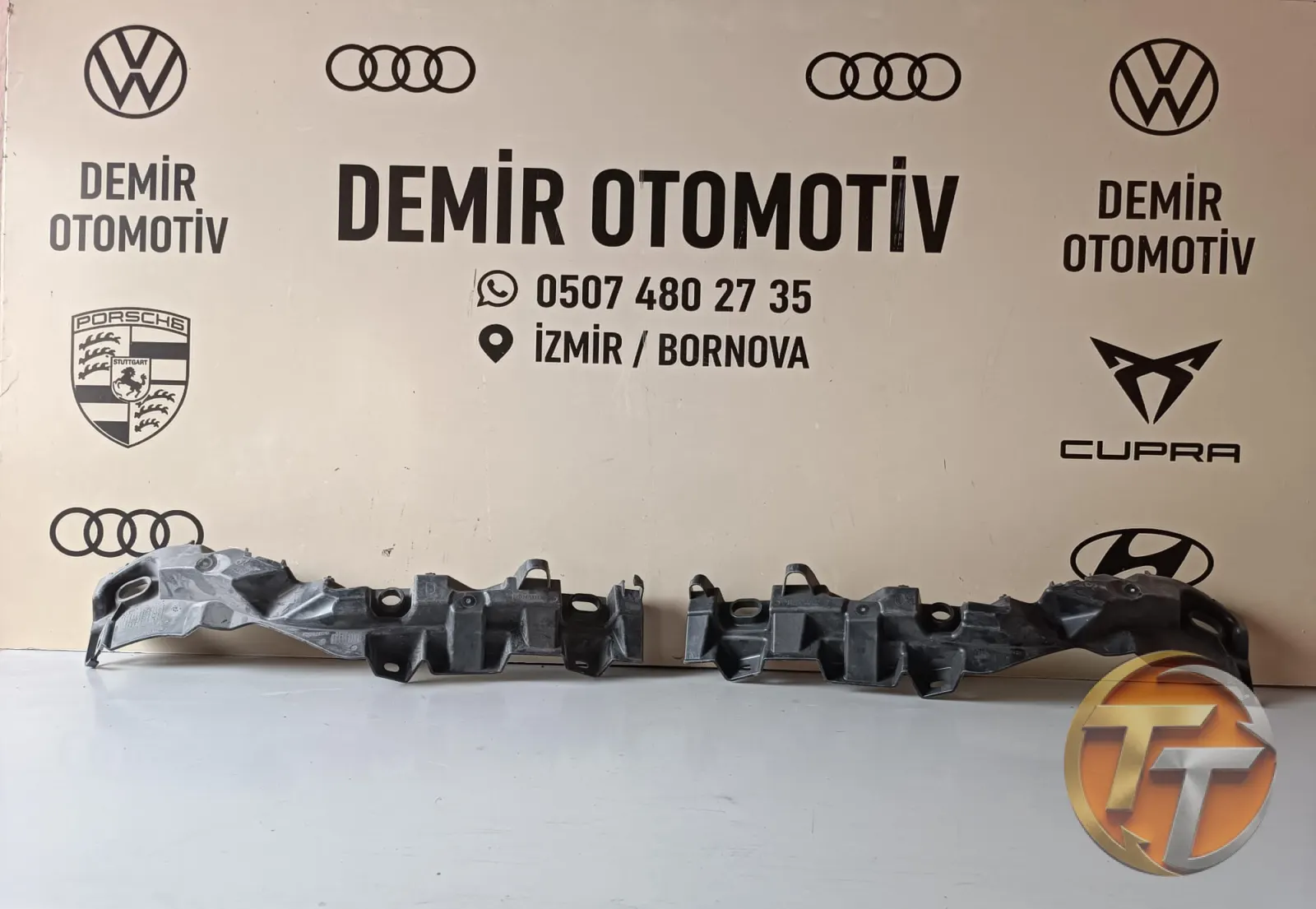 RENAULT LAGUNA 3 SAĞ SOL FAR BRAKETİ ORJİNAL 622229361R 62223959R