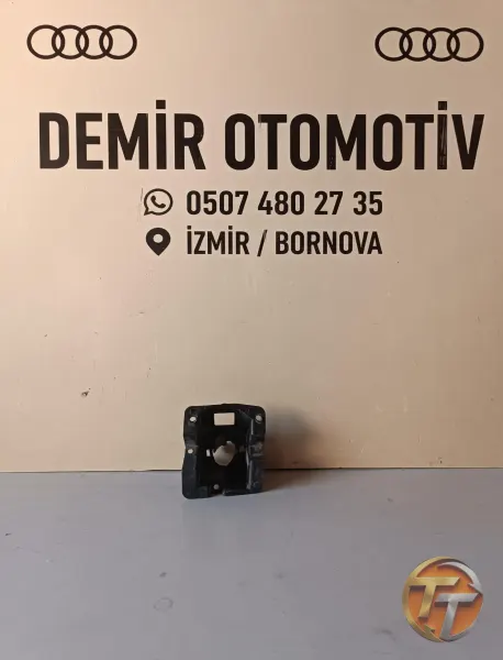 SKODA OCTAVİA 2017-2020 SAĞ FAR YIKAMA BRAKETİ 5E0807596