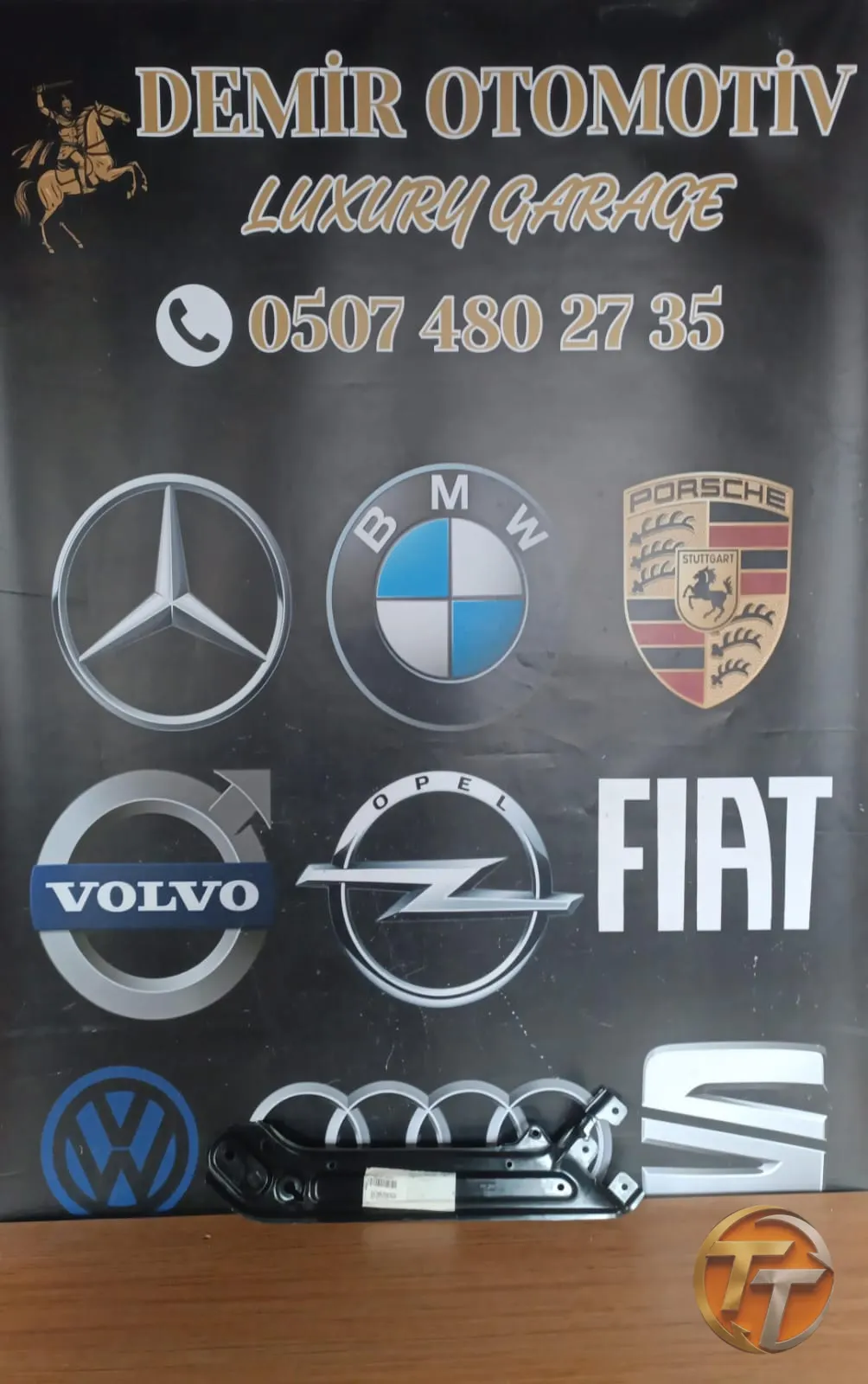 SKODA OCTAVİA 24-26 SAĞ FAR ÜST SACI SIFIR ORJİNAL 5E3805932A