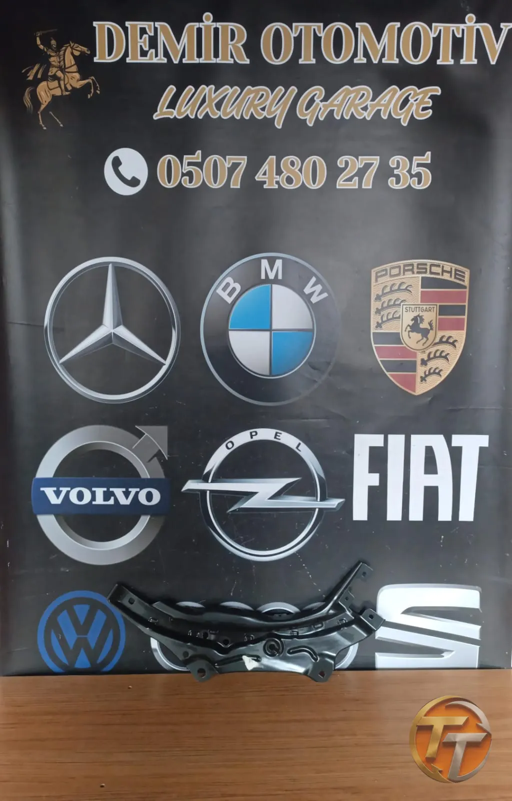 SKODA SUPERB 24-26 SAĞ FAR ÜST SACI SIFIR ORJİNAL 3P0805932A