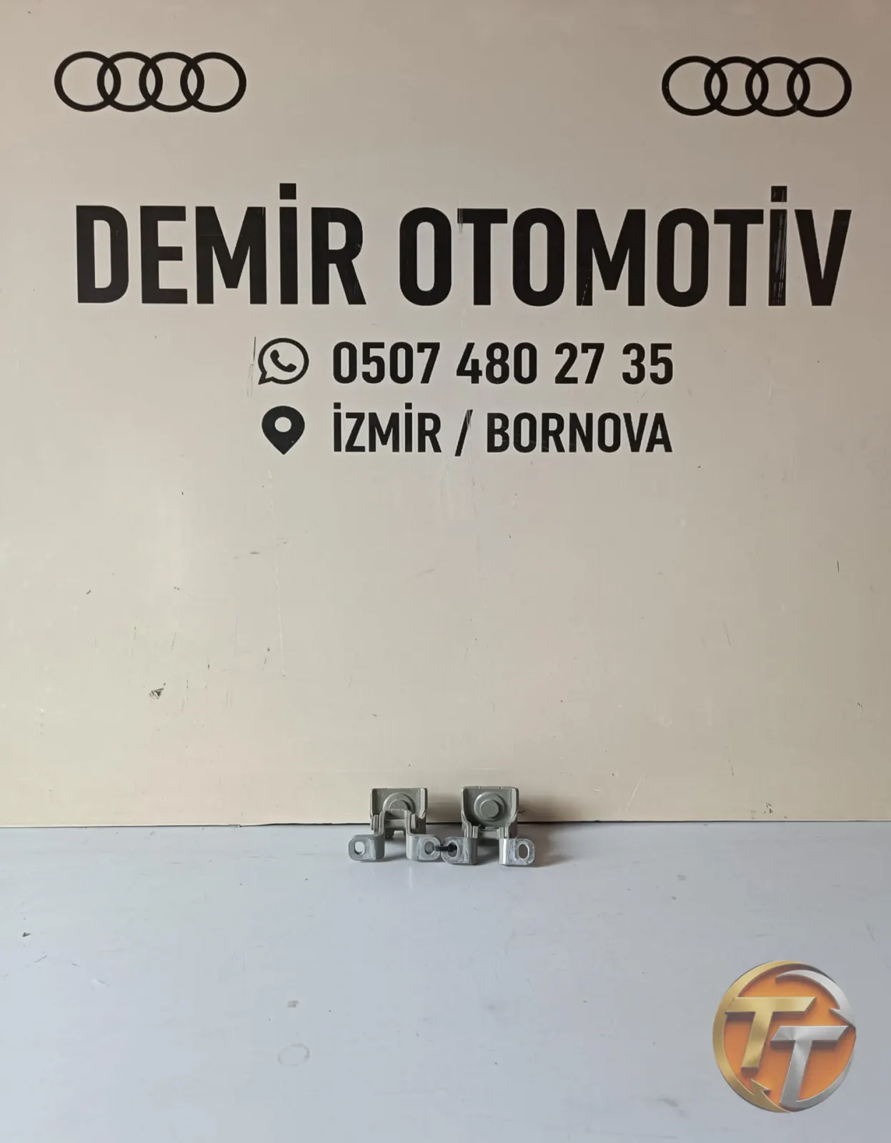 VOLKSWAGEN GOLF POLO TAİGO T-CROSS BAGAJ KAPAĞI MENTEŞESİ 5G6827301C
