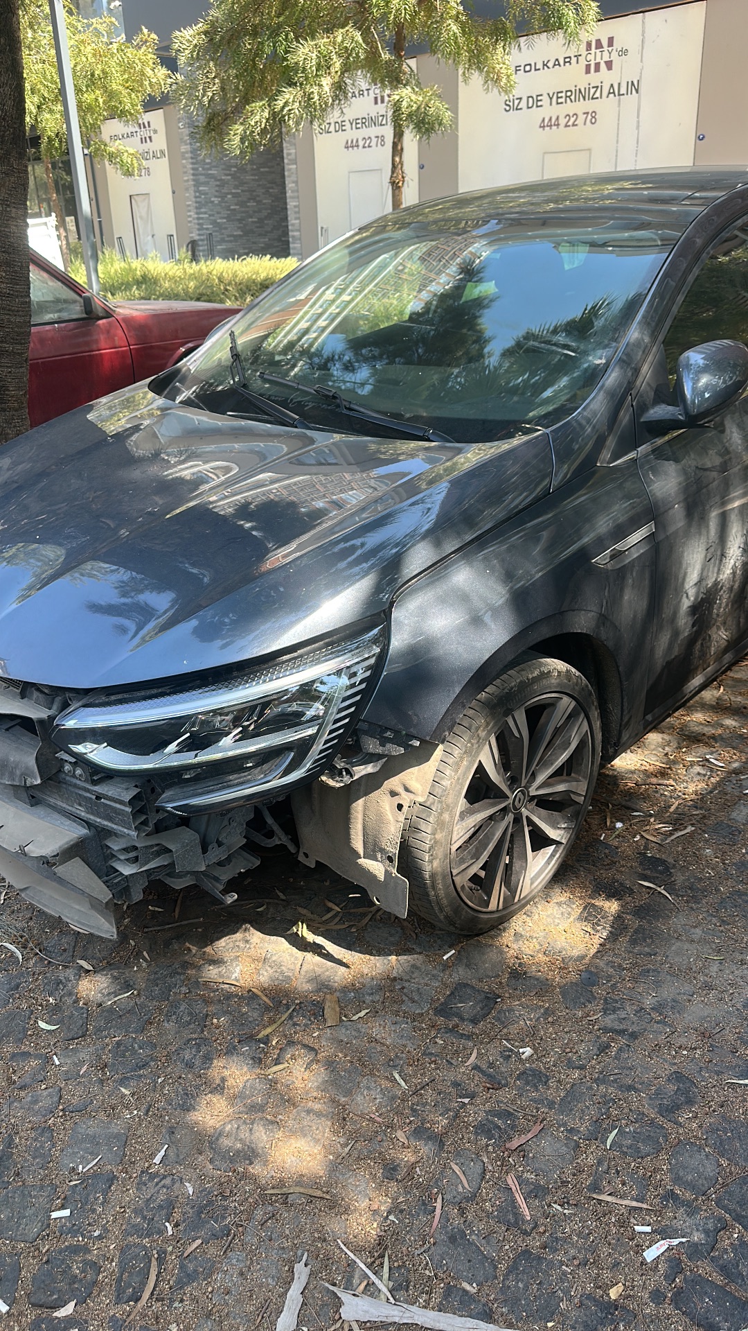 RENAULT MEGAN 4 BENZİNLİ 1.33 TCE HURDA BELGELİ PARÇA İÇİN 