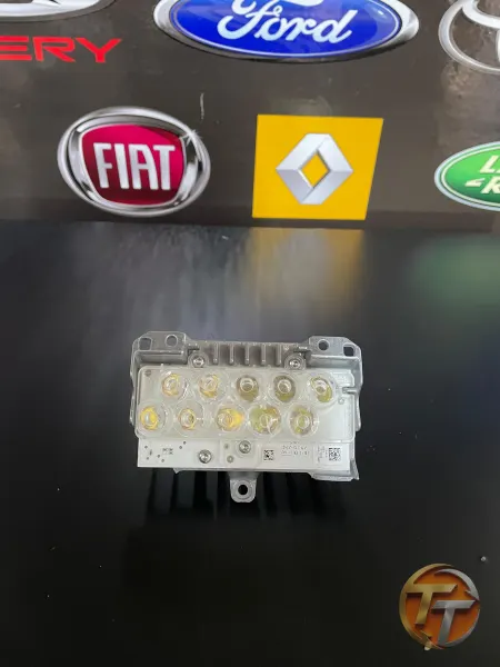 MERCEDES W205 LED BEYNİ 2