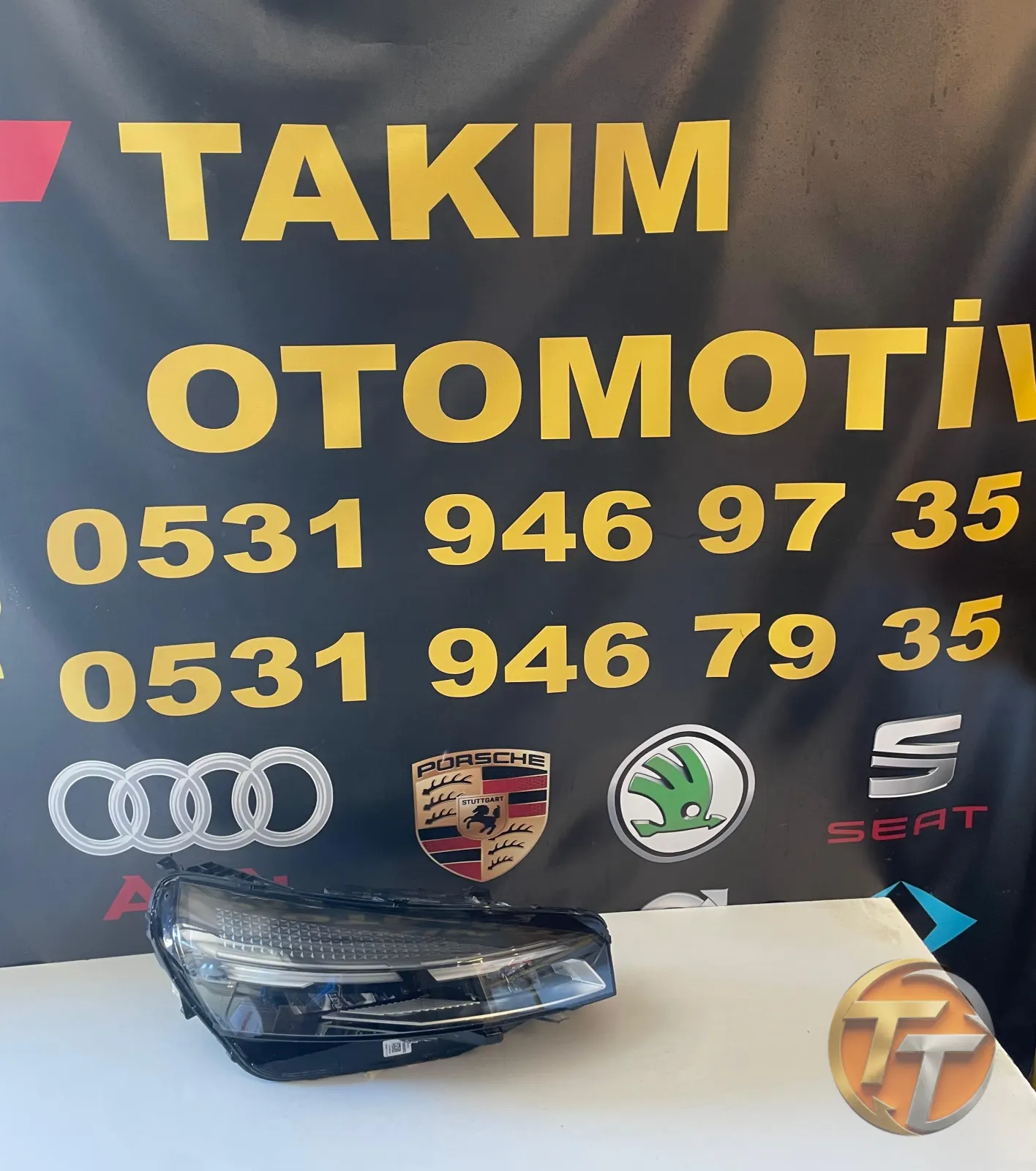 RENAULT CLİO 5.5  SAĞ FAR