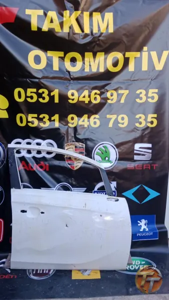 OPEL CORSA E SAĞ ÖN KAPI BEYAZ