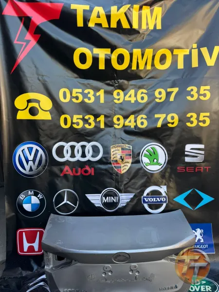 TOYOTA COROLLA ARKA BAGAJ KAPAĞI