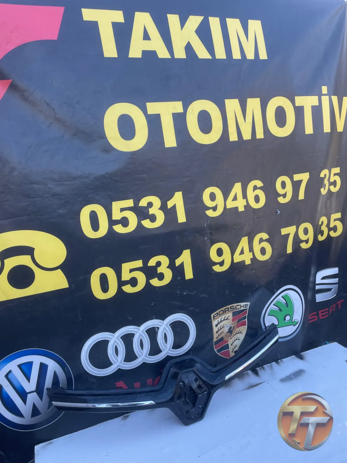 RENAULT TALİANT ÖN PANJUR ÜST KAPLAMA