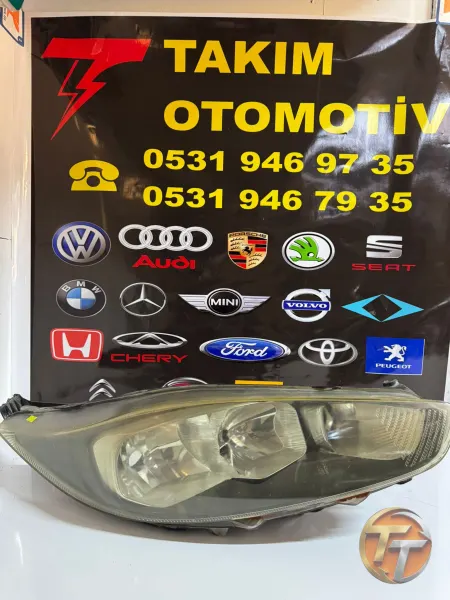 FORD FİESTA SAĞ FAR 13-17