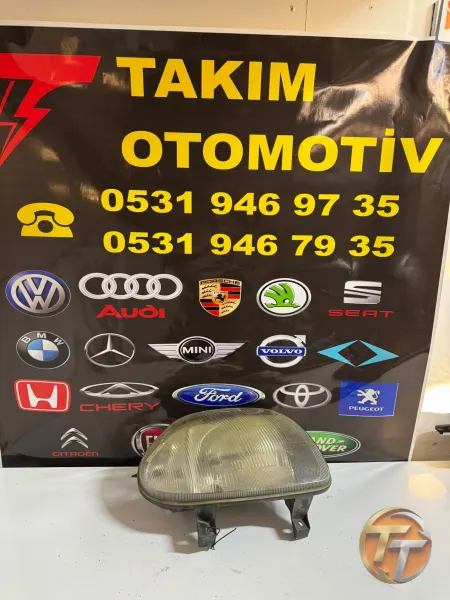 RENAULT CLİO 2 SAĞ FAR