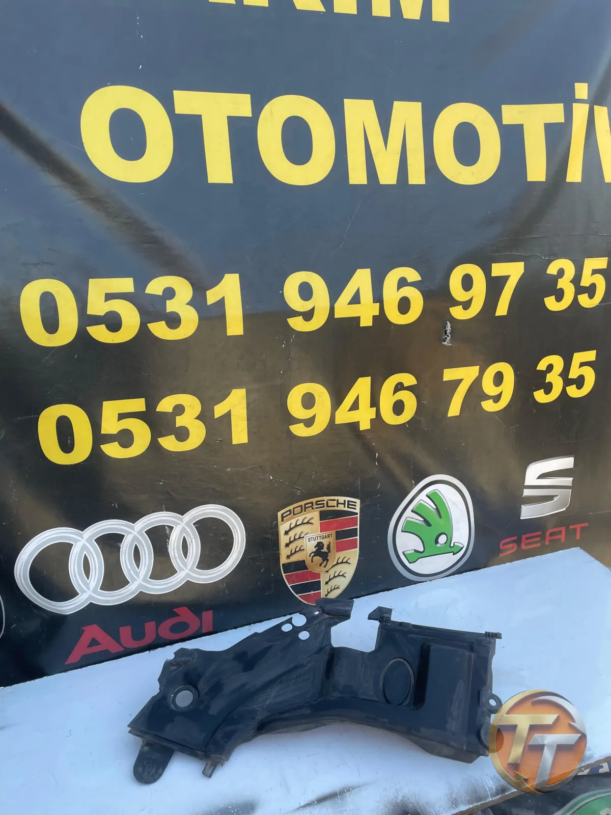 TOYOTA AVENSİS MOTOR YAN KAPAK 5379505010