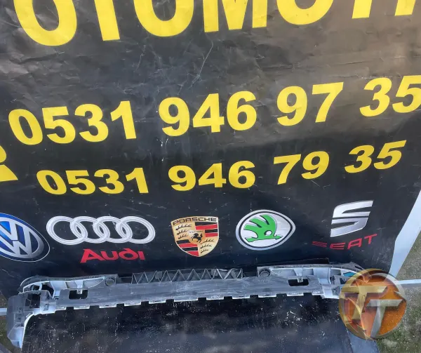 AUDİ Q5 S LİNE ARKA TAMPON TAKVİYE PLASTİĞİ 8R0807385A