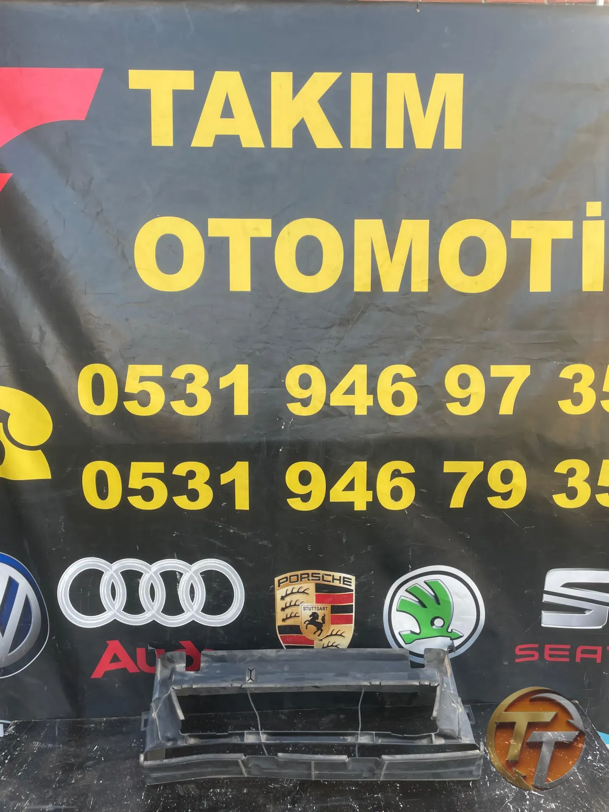 BMW 3 SERİSİ F30 RADYATÖR HAVA YÖNLENDİRİCİ 51747401233