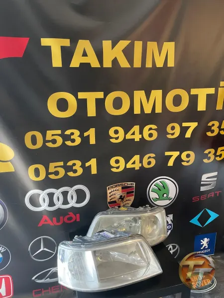 VOLKSWAGEN TRANSPORTER T5 SAĞ SOL FAR 7H1941015N