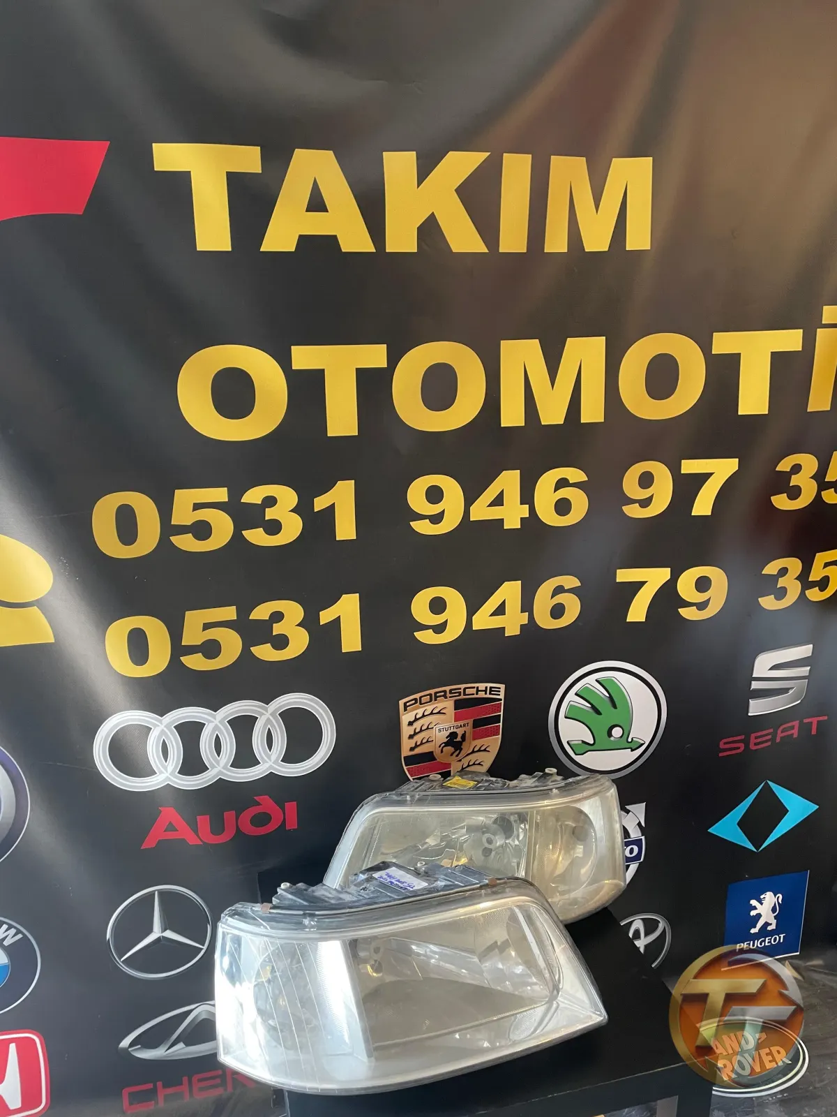 VOLKSWAGEN TRANSPORTER T5 SAĞ SOL FAR 7H1941015N