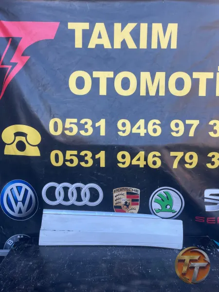 VOLKSWAGEN TİGUAN SAĞ ÖN KAPI BANDI