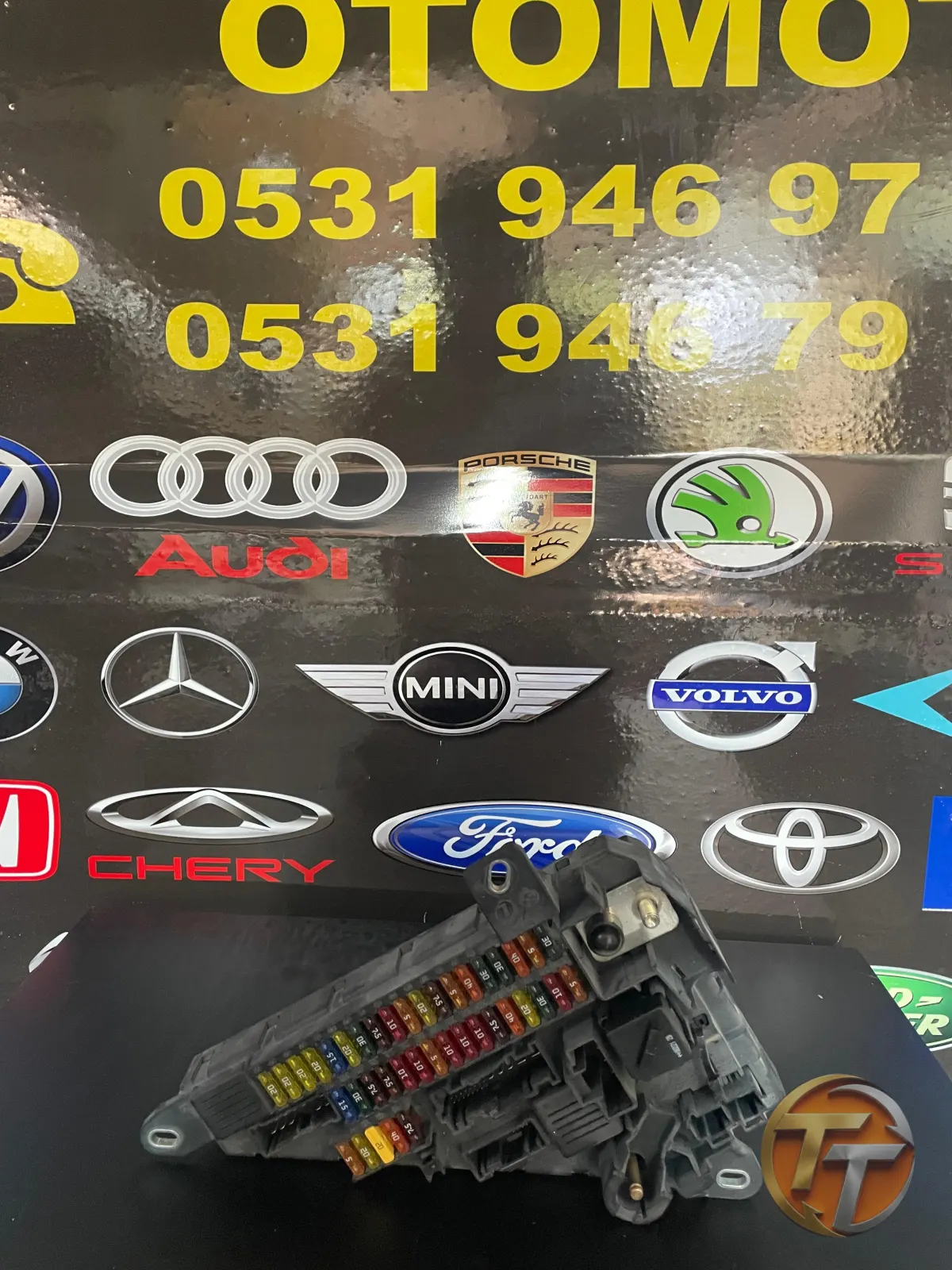 BMW 5 SERİSİ E60 SİGORTA KUTUSU 6 906 619-01