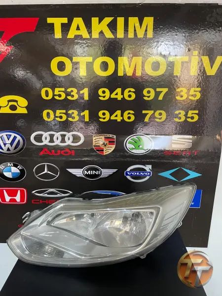 FORD FOCUS 3 SOL FAR BEYAZ ZEMİN