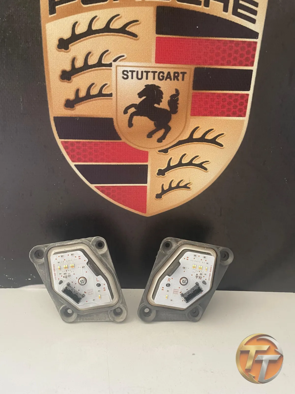 MERCEDES ACTROS MP5  FAR LED BEYNİ 10189-6B023 10089-6B023