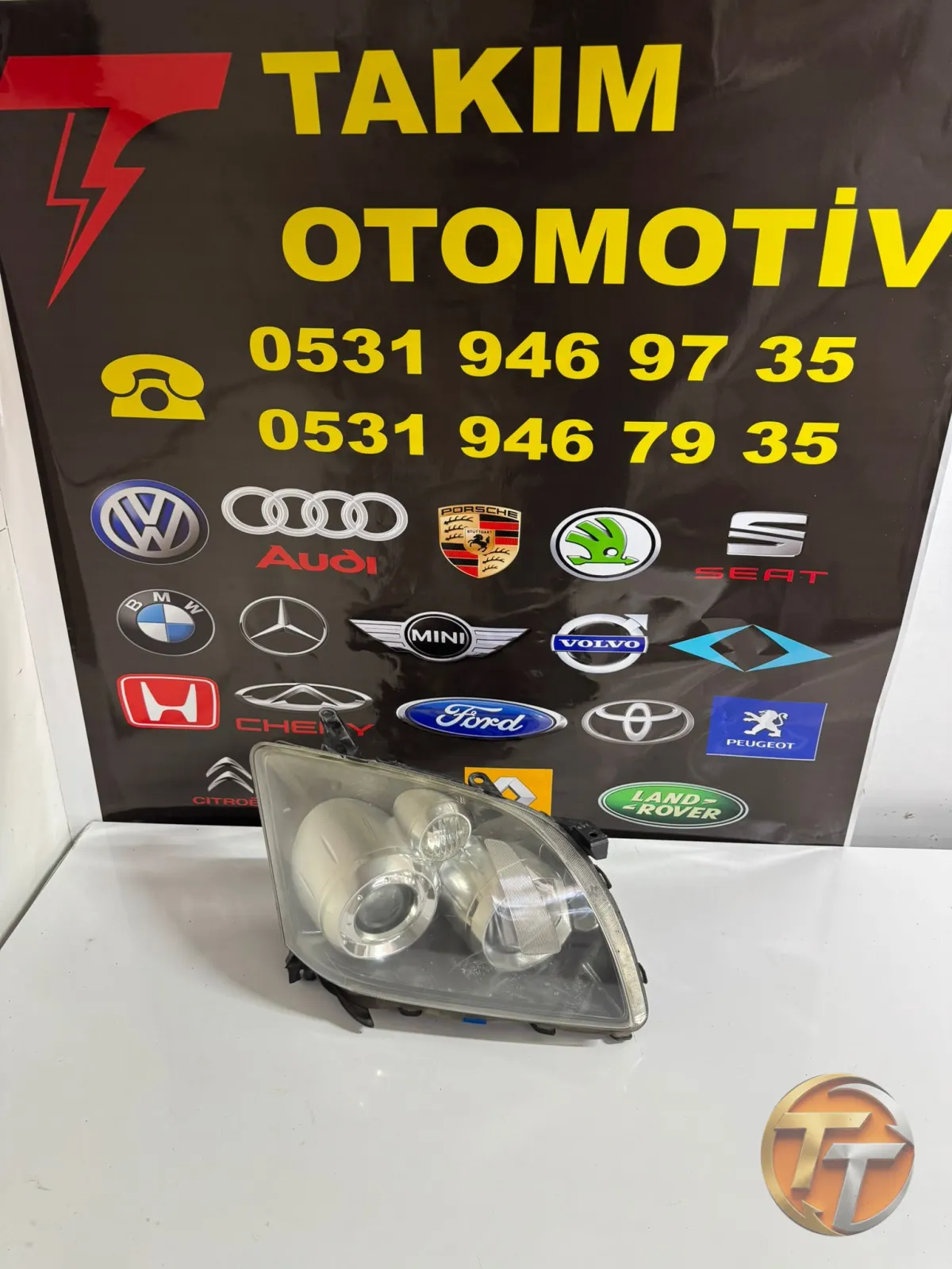 TOYOTA AVENSİS  XENON SAĞ FAR