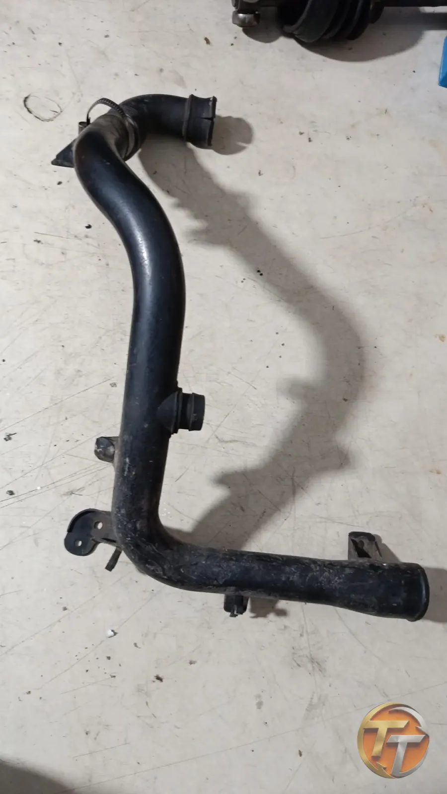 Opel Corsa 1.3 interkol borusu
