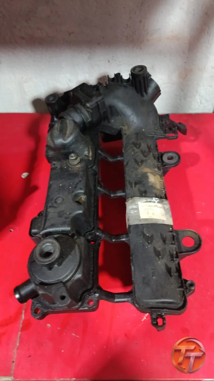 1.4 Fiesta kulbaratör kapağı