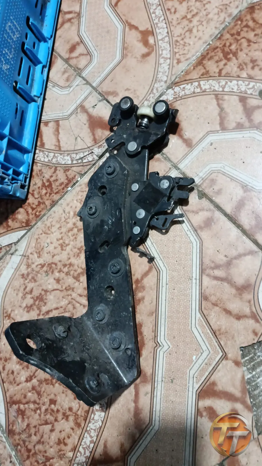 Ford c Max sürgülü mekanizması