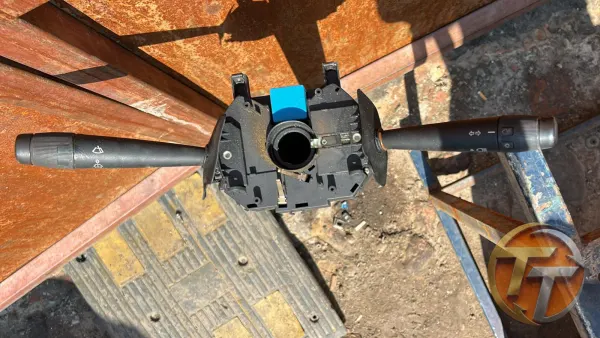 Fiat palio 1.6 benzinli silecek kolu