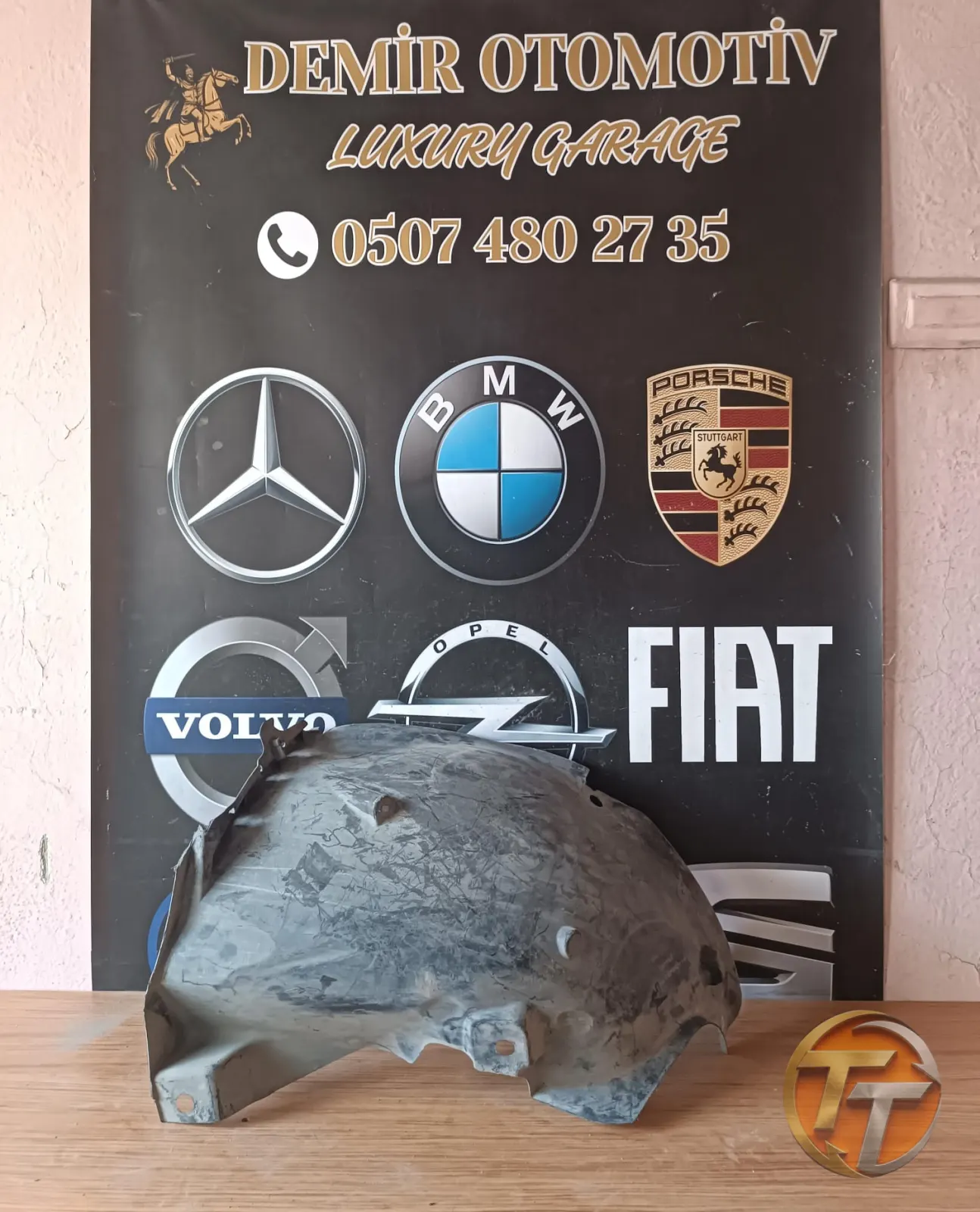 RENAULT CLİO 4 SAĞ ÖNÜN ÖNÜ ÇAMURLUK DAVLUMBAZI ORJ 638442576R