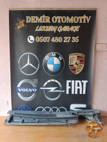 TOYOTA YARİS CAM ÖNÜ IZGARASI 2012-2014 55751-0D040