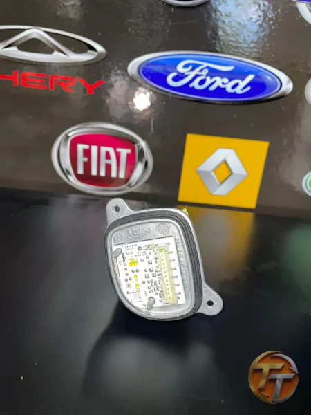 OPEL CORSA F LED BEYNİ SAĞ 2