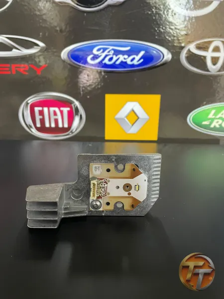 RENAULT CLİO 4 LED  BEYNİ SAĞ