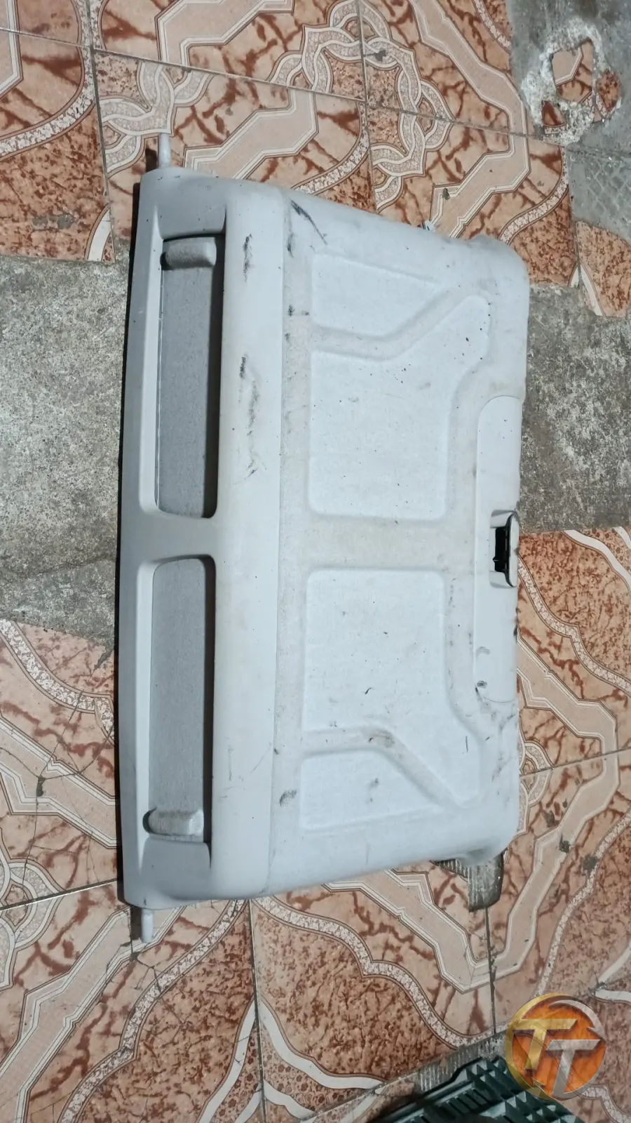 Citroen Berlingo arka bagaj içi dolap