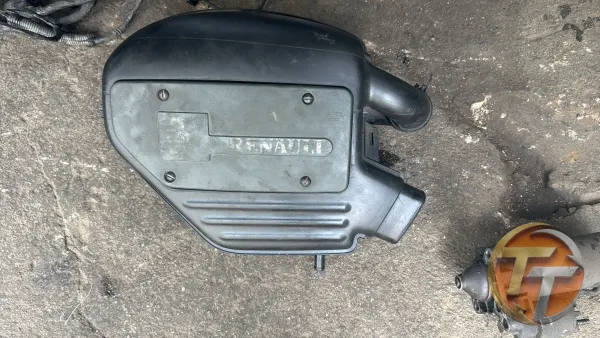 Renault Hava Filtre Kutusu