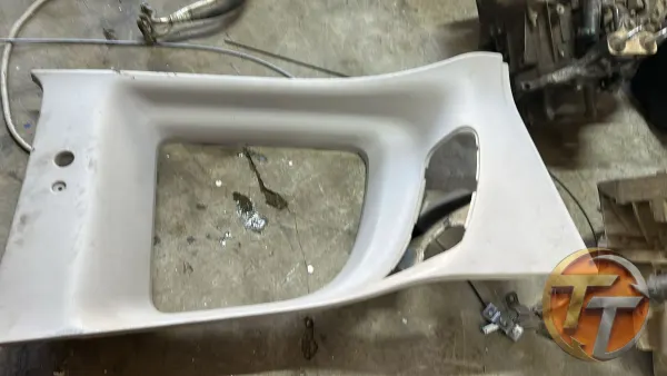 Fiat Doblo kelebek plastiiği sağ
