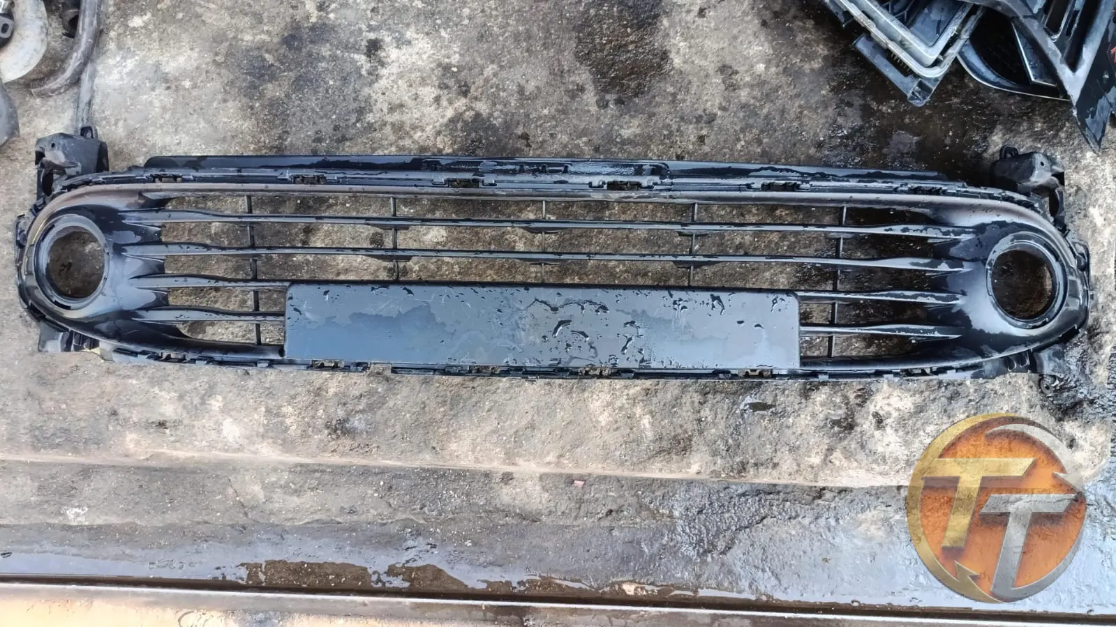 Renault Clio 4 ön tampon alt panjuru