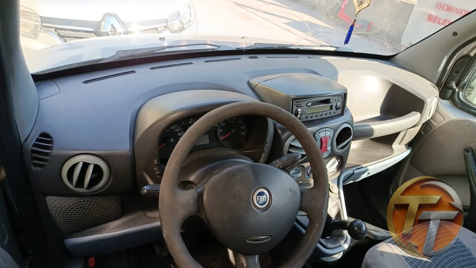 Fiat Doblo göğüslük